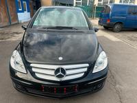 Mercedes-Benz B 200 CDI*Automatik*Leder*Klima*PDC*AHK*
