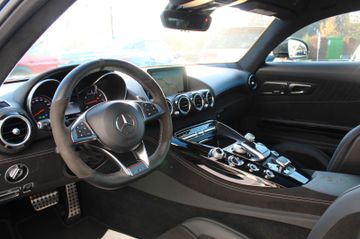 Fahrzeugabbildung Mercedes-Benz AMG GT 4.0 V8 DCT PERFSITZE-PANO-BURMESTER-GTR