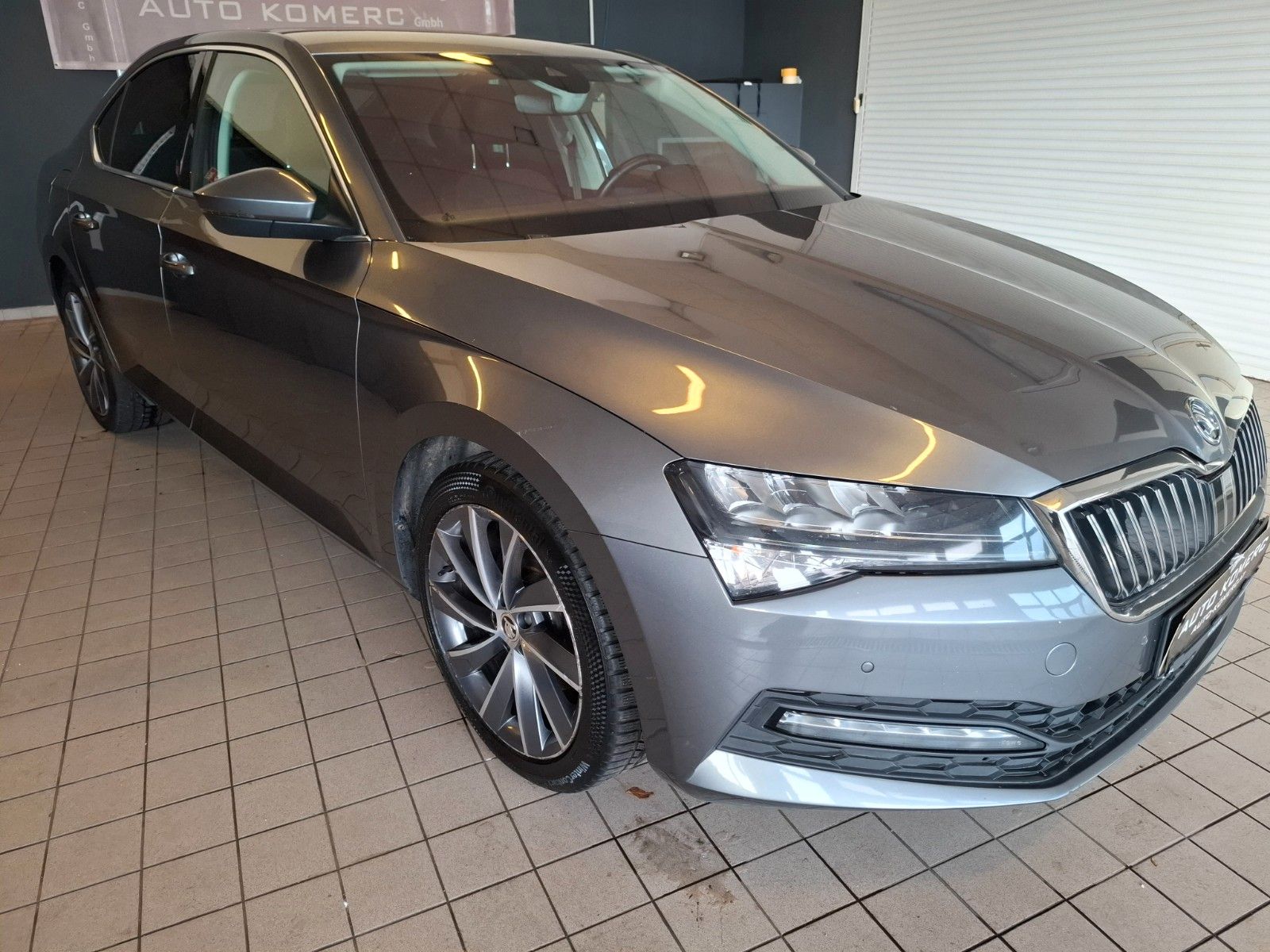 Skoda Superb 2.0 TDI SCR DSG STYLE Limo, LED, Virtual imagem 3