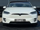 Tesla MODEL X RAVEN PERFORMANCE | CARBON | CCS | MCU2 - Behindertengerechte Tesla Model X