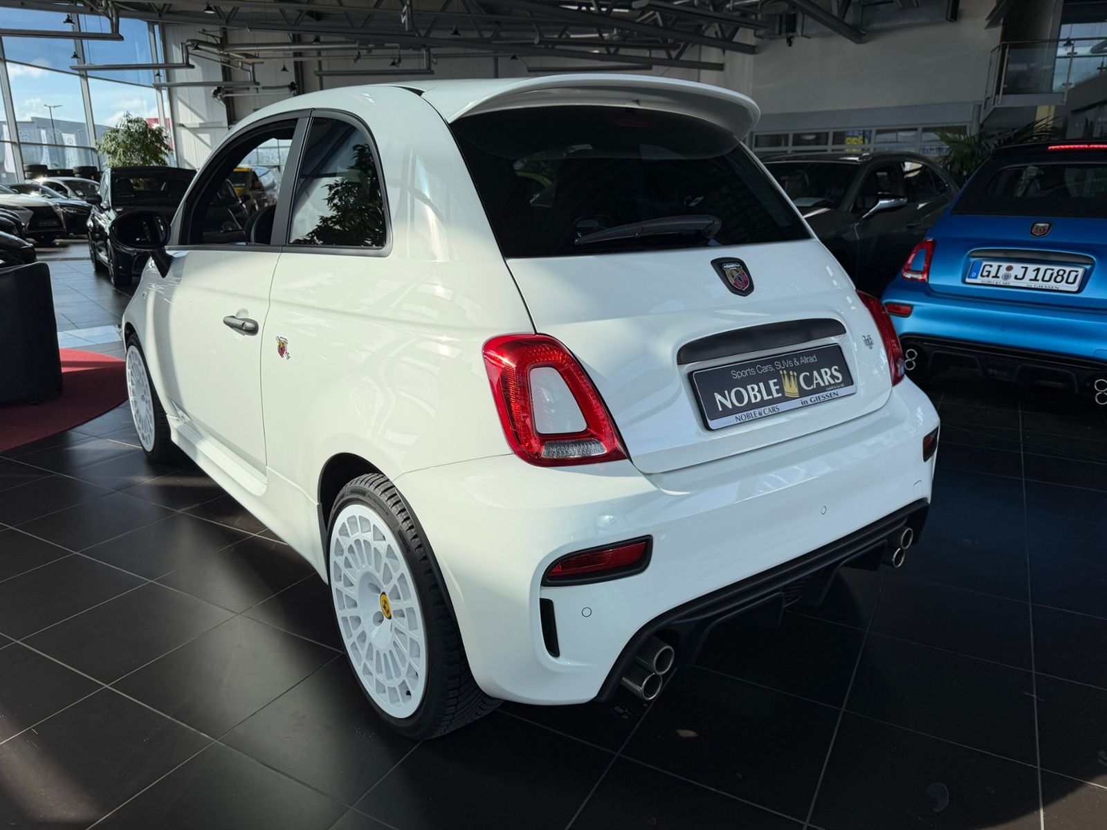 Fahrzeugabbildung Abarth 695 1.4 T-Jet BEATS NAVI ALU