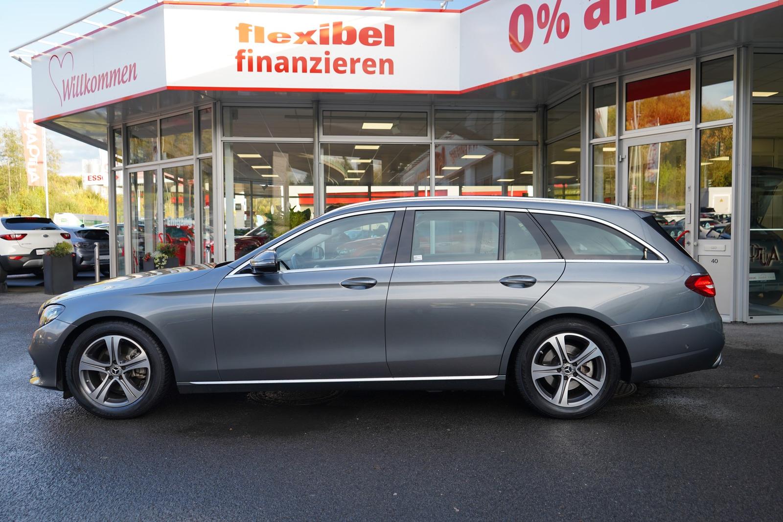 Mercedes-Benz E220 dT-Modell Avantgarde Klimaaut. Navi LED AHK