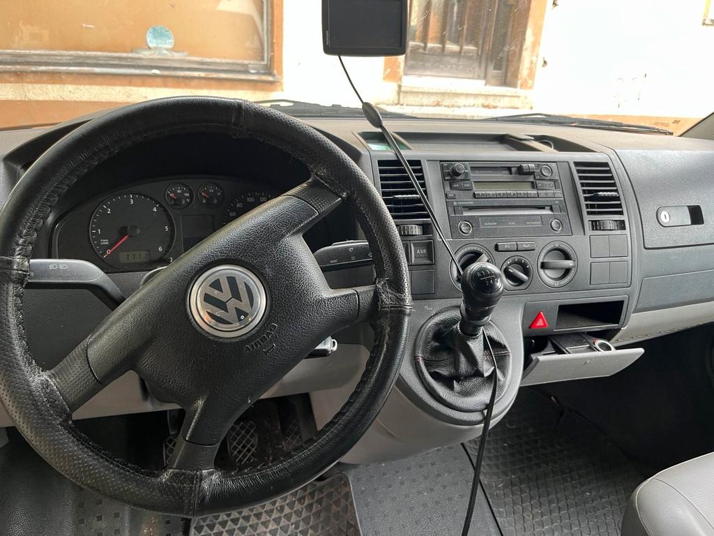Volkswagen T5 Kombi