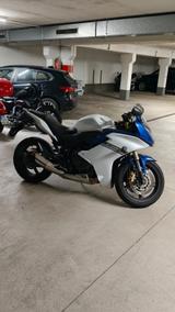 Honda CBR600F PC41 - HONDA 2011 CBR 600 F