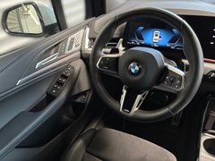 Fahrzeugabbildung BMW 218i Active Tourer M Sport -- Pano/ eSitze/ HiFi