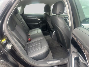 Audi A8 - 6