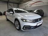Volkswagen Passat GTE ACC AHK Pano Navi Leder CarPlay HUD - Volkswagen Passat: Standheizung