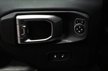 Jeep Wrangler Unlimited Sahara Overland Paket