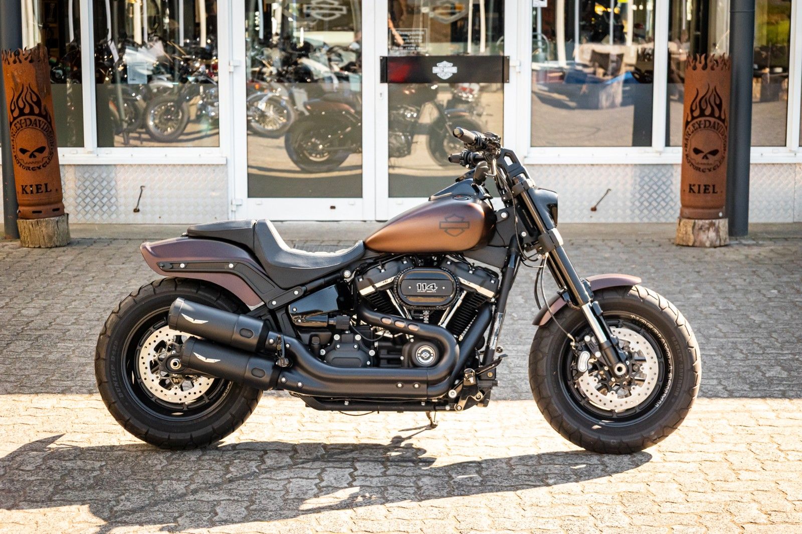 Fahrzeugabbildung Harley-Davidson FXFBS FAT BOB 114 CUI SOFTAIL - Penzl -