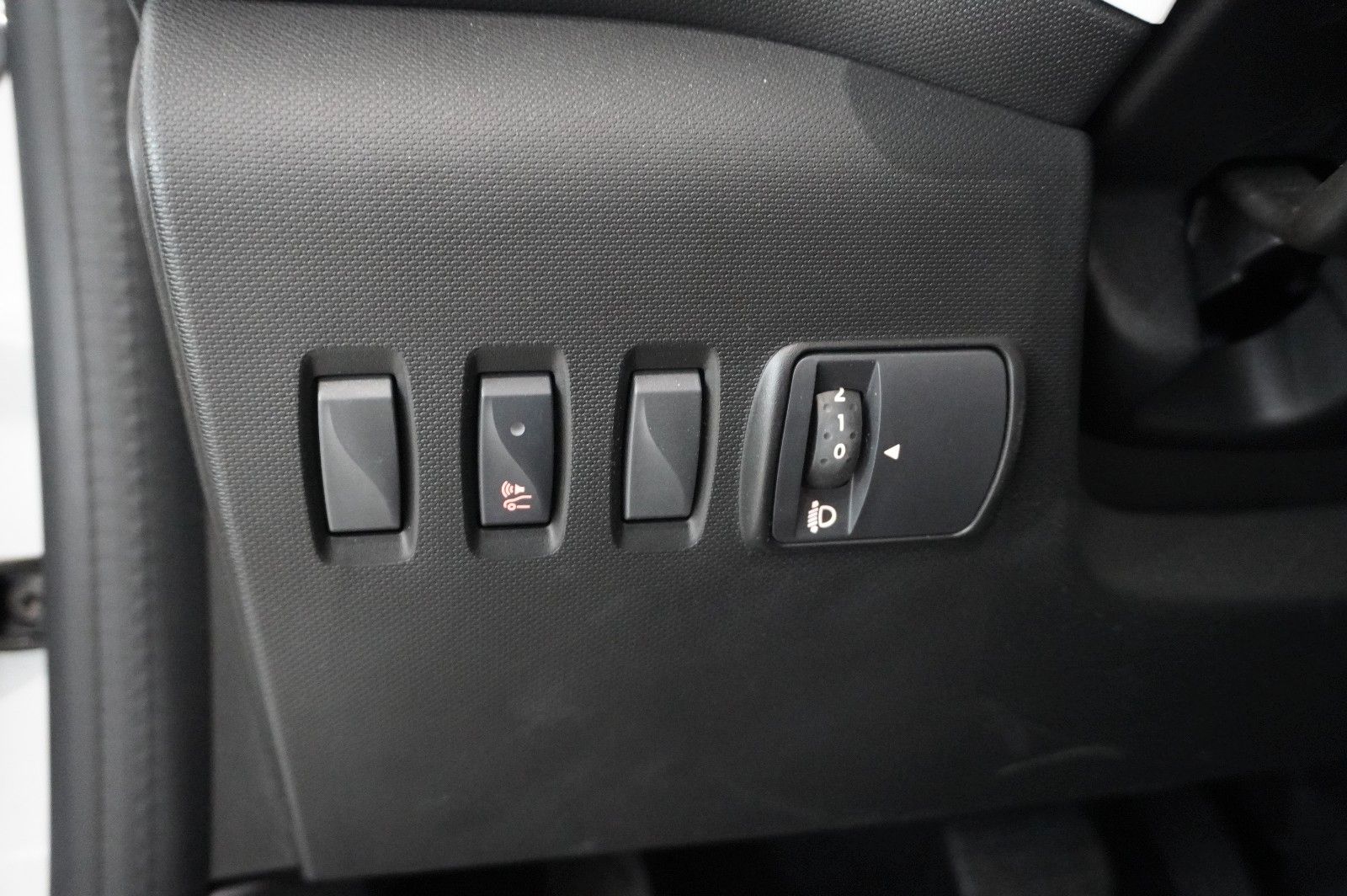 Fahrzeugabbildung Renault Twingo Equilibre Electric 22KWH NAVI/LED/DAB+