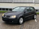 Volkswagen Golf V Lim.1.6 Edition 1Hand - Volkswagen Golf: Schwarz, Edition