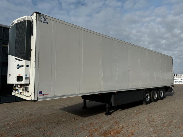 Schmitz Cargobull Doppelstock, Liftachse, Thermo King SLXi300