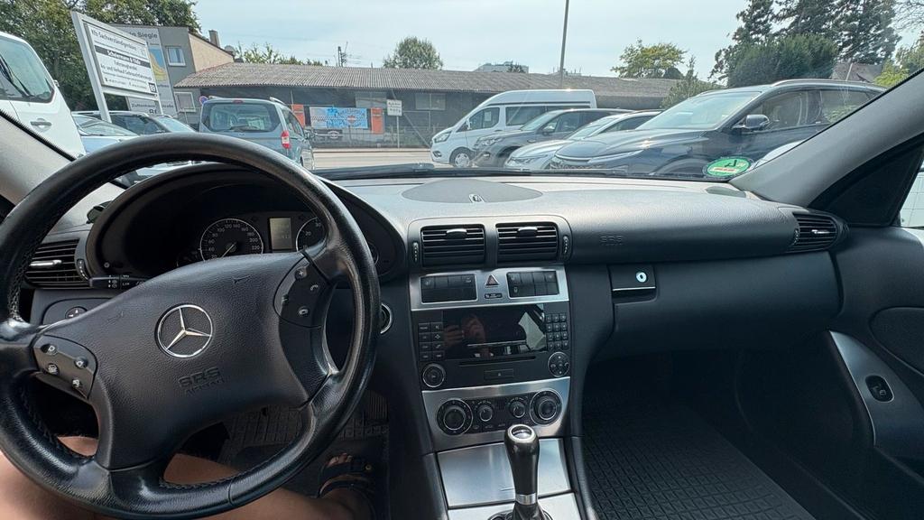 Mercedes-Benz C 200
