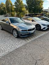 BMW 530e Limousine *Volleder*Kamera*STZHZG* - silberne BMW 530