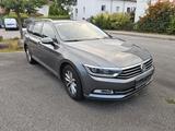 Volkswagen Passat Variant Comfortline BMT/Start-Stopp - Volkswagen Passat Variant mit Diesel-Antrieb: Grau, Alarmanlage