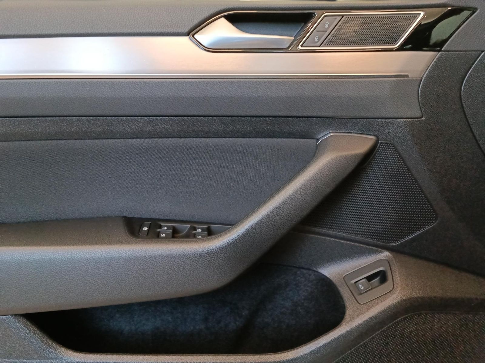 Volkswagen Passat - Bild 16