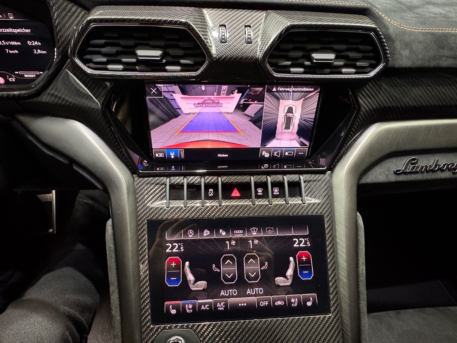 Fahrzeugabbildung Lamborghini Urus Performante|FULL-CARBON|AKRAPOVIC|MASSAGE|