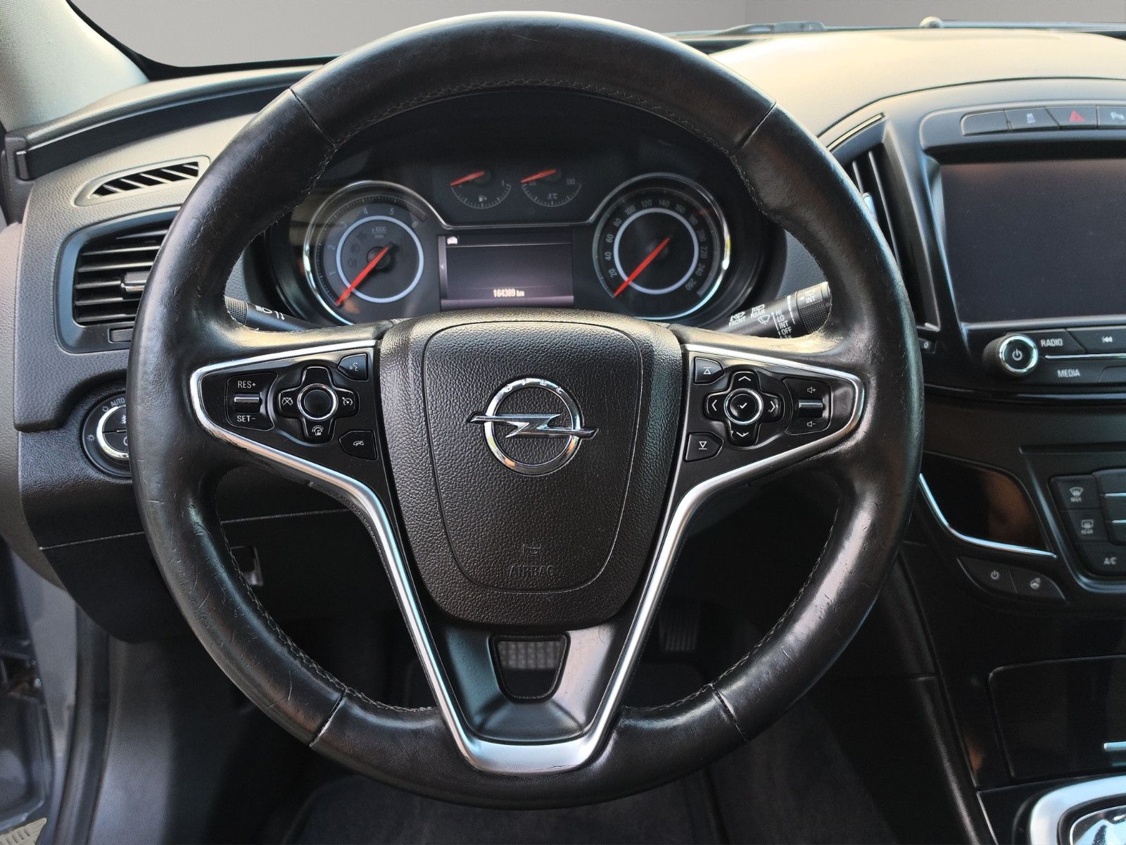 Fahrzeugabbildung Opel Insignia A Sports Tourer Innovation Automatik