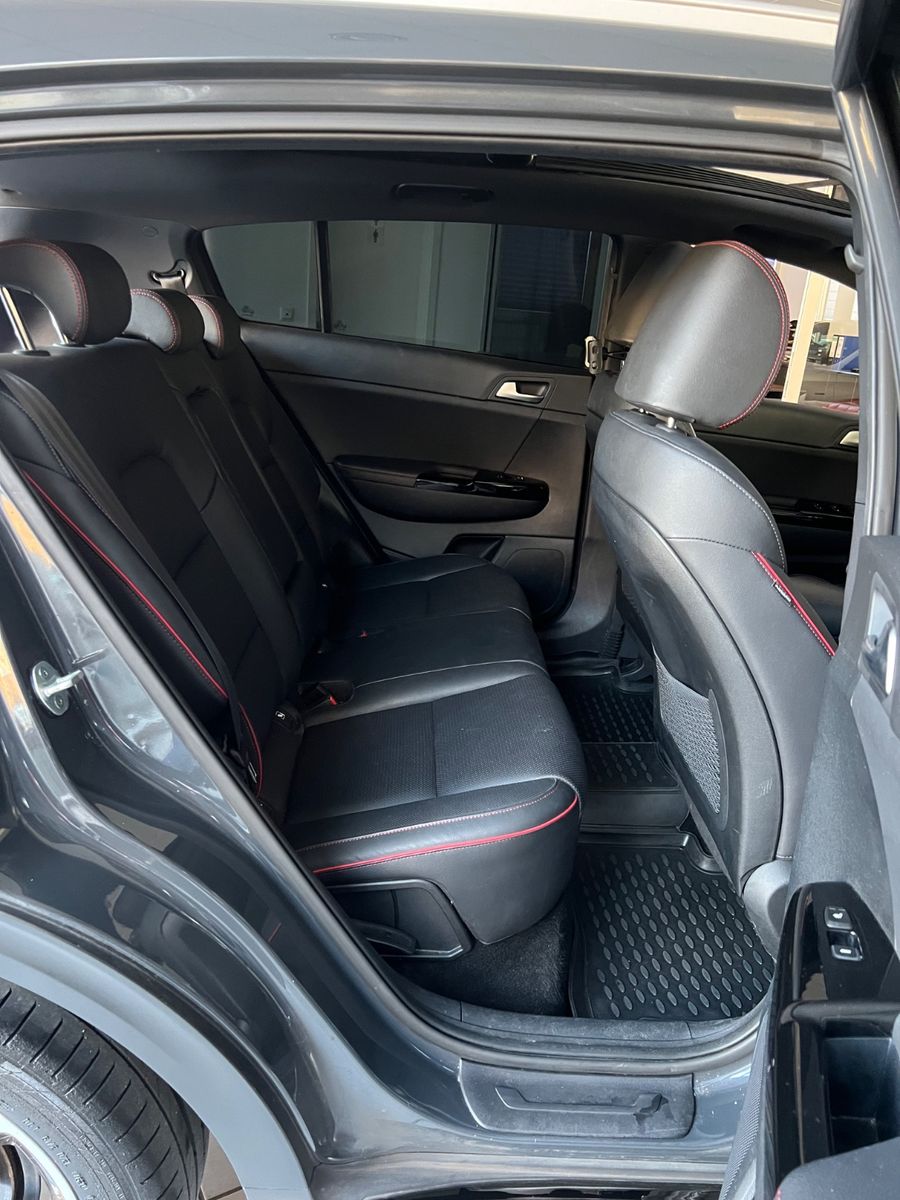Fahrzeugabbildung Kia Sportage GT-Line 4WD *VOLLAUSSTATTUNG*
