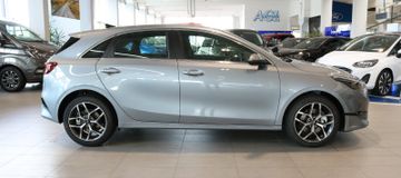 Fahrzeugabbildung Kia Ceed 1,5 T-GDI DCT Automatik   Panorama/Kamera