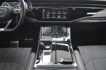2019 AUDI Q8 — миниатюра 13