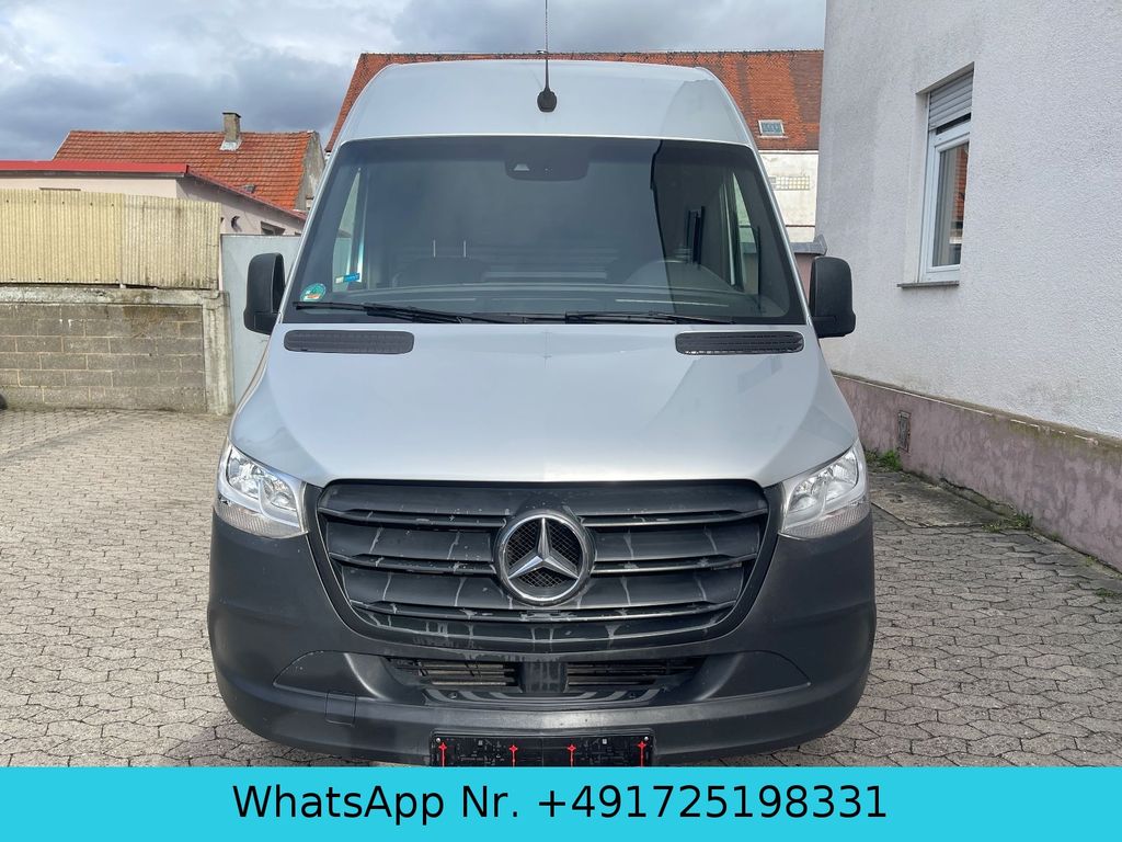 Image of Mercedes-Benz Sprinter