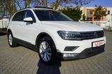 Volkswagen Tiguan 1.4 16V TSI Comfortline LED Navi Panorama - Volkswagen Tiguan mit Benzin-Antrieb
