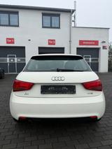 Audi A1 1.2 TFSI Ambition 1.HAND - gebrauchte Audi A1 aus dem Jahr 2013