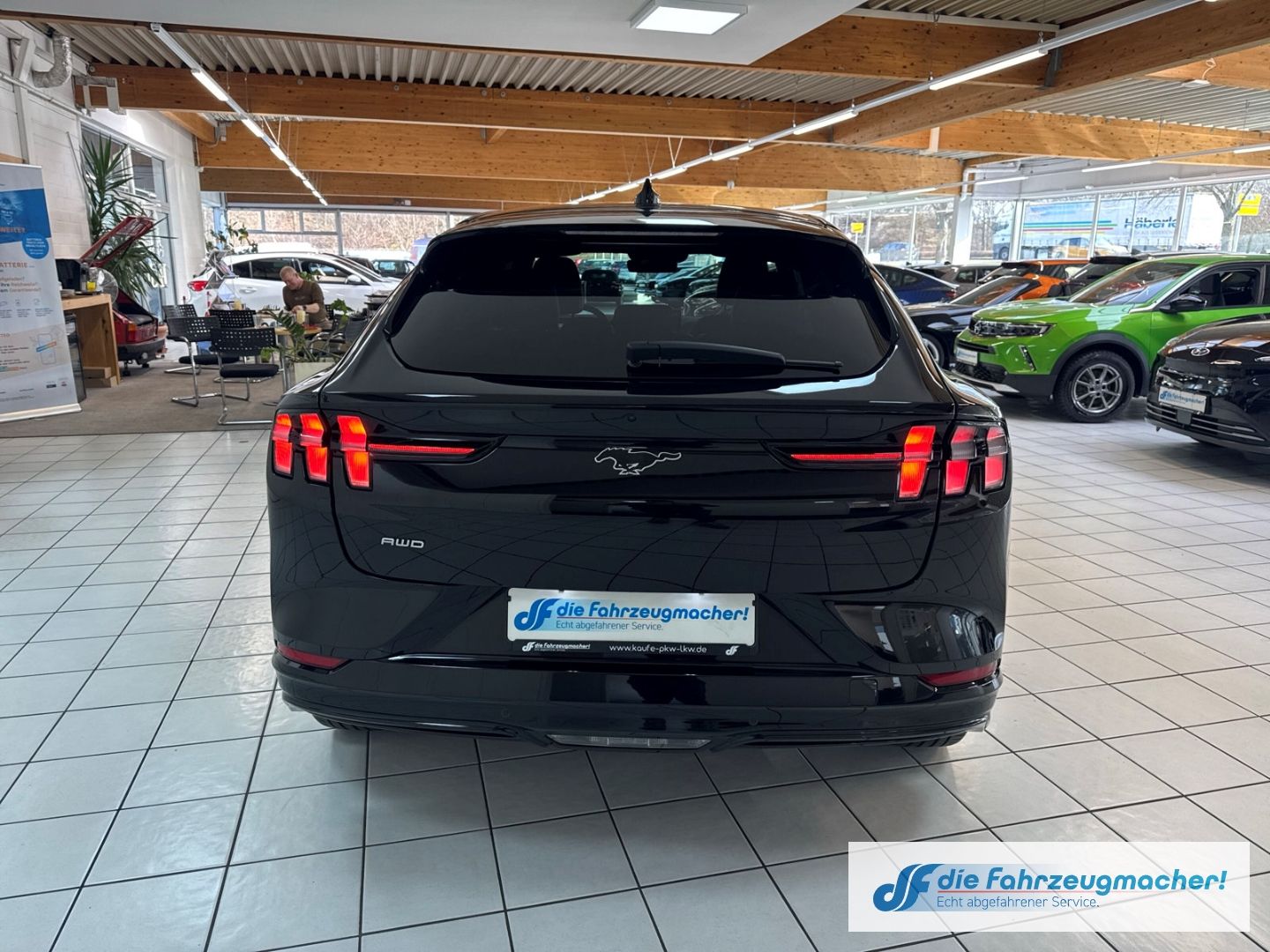 Fahrzeugabbildung Ford Mustang MACH-E Premium AWD Navi Digitales Cockpi