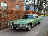 Cadillac SedanDeville - Cadillac Deville: Limousine