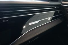 AUDI RSQ8 | Dynamic+ | HuD | Ceramic | Pano | 305km/h AUDI RSQ8 | Dynamic+ | HuD | Ceramic | Pano | 305km/h