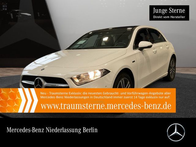 Mercedes-Benz A 250 e Style/Distr/Pano/Kamera/CarPlay/SpiegelP