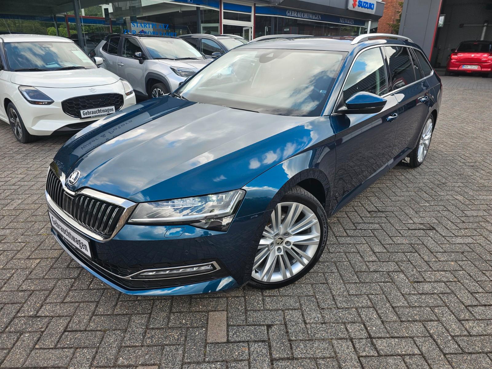Skoda Superb Combi Premium Edition 4x4