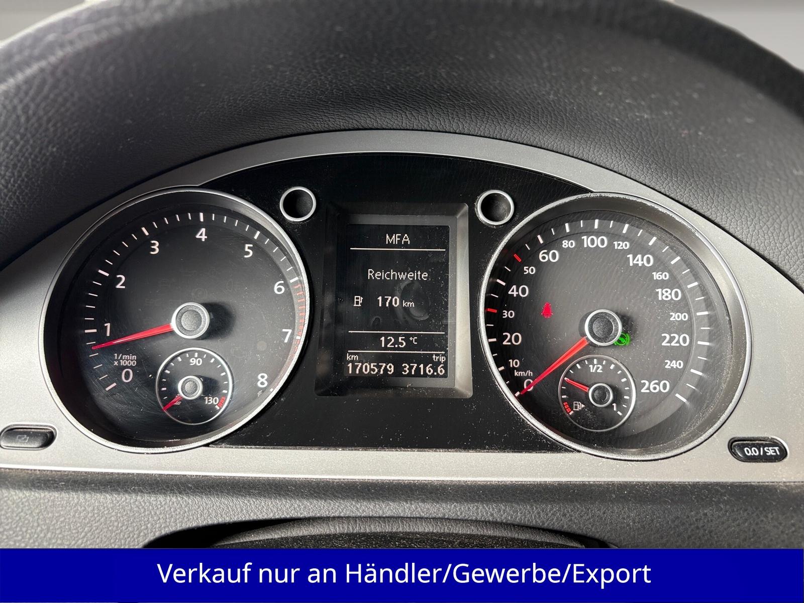 Volkswagen Passat 2009 — photo 10