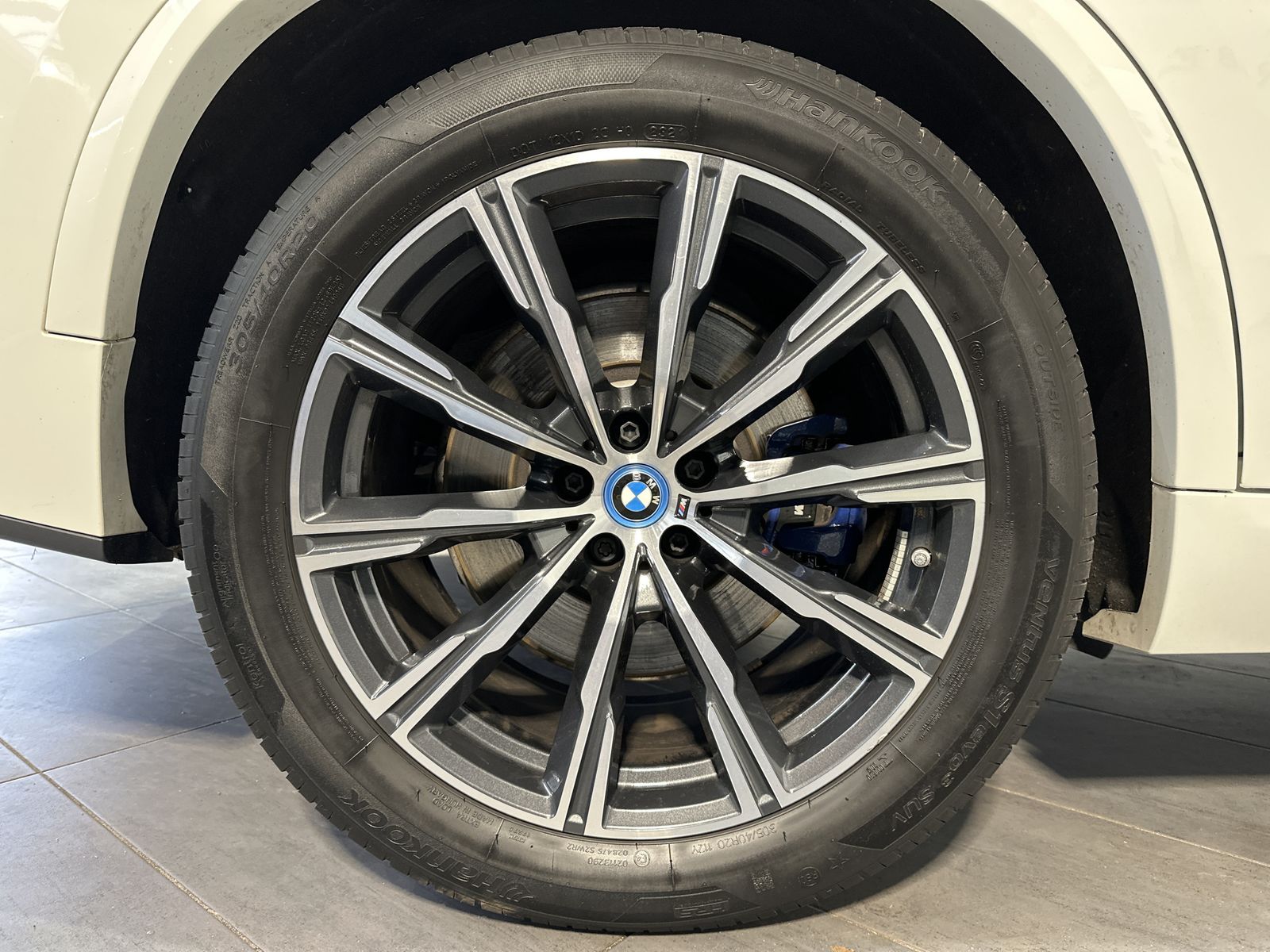 Fahrzeugabbildung BMW X5 xDrive45e M-Sport NAV+LASER+AHK+360°+HUD+H&K