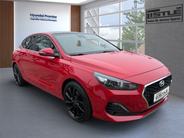 Fahrzeugabbildung Hyundai i30 Fastback 1.4 T-GDI Navi Carplay Panodach PDC