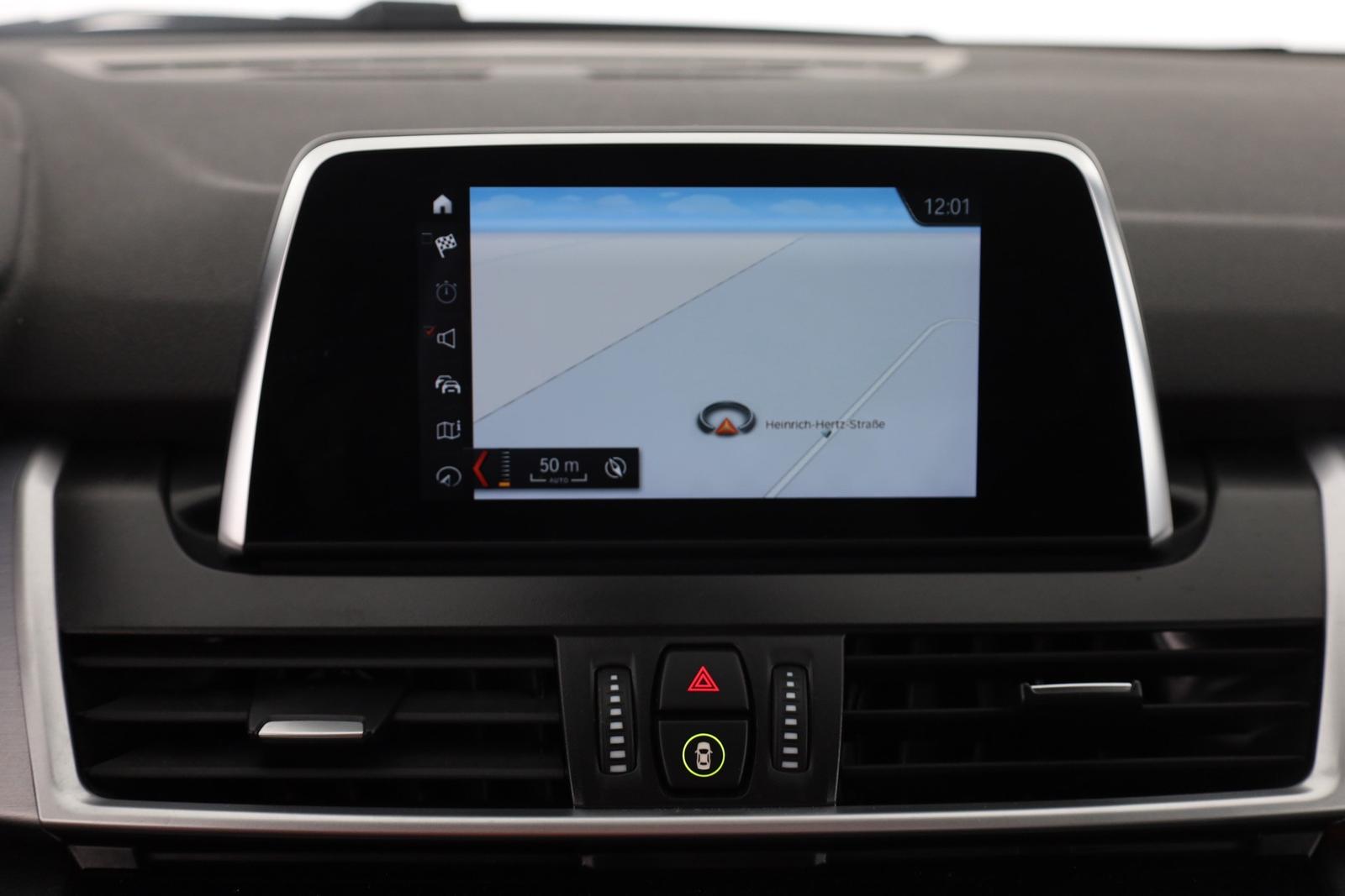 BMW 218 iA Gran Tourer M Sport LED Navi Teilleder PDC, миниатюра 11