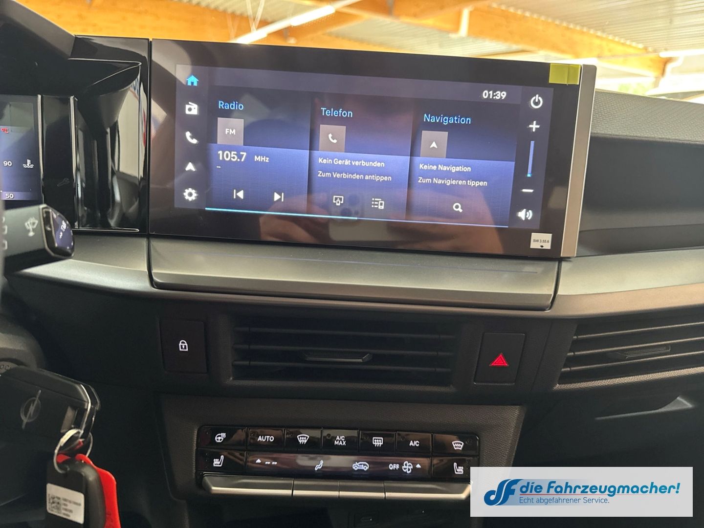 Fahrzeugabbildung Opel Frontera GS 107 kW Navi Digitales Cockpit LED Ap