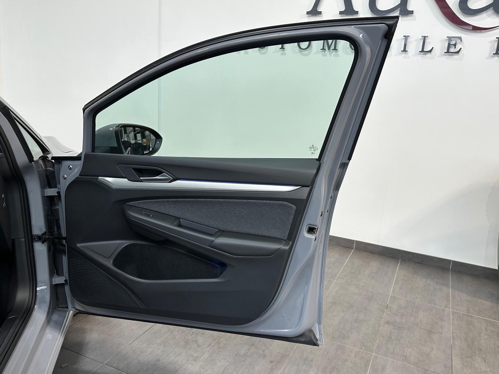 Volkswagen Golf 1.5 TSI MOVE NAV+LED+GJR+ACC+SHZ+WIRELESS, миниатюра 7