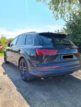 Audi Q7 3.0TDI Quattro S-Line 7Sitz. Matrix Pano Bose - Audi Q7 Gebrauchtwagen in Hamm