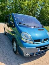 Renault Trafic 2,5dci, Generation /Rollstuhlumbau - gebrauchte Renault Trafic aus dem Jahr 2006