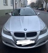 BMW 318d Touring  Panorama-Dach  Steuerk... - BMW 318 aus 2011: Kombi, 318d