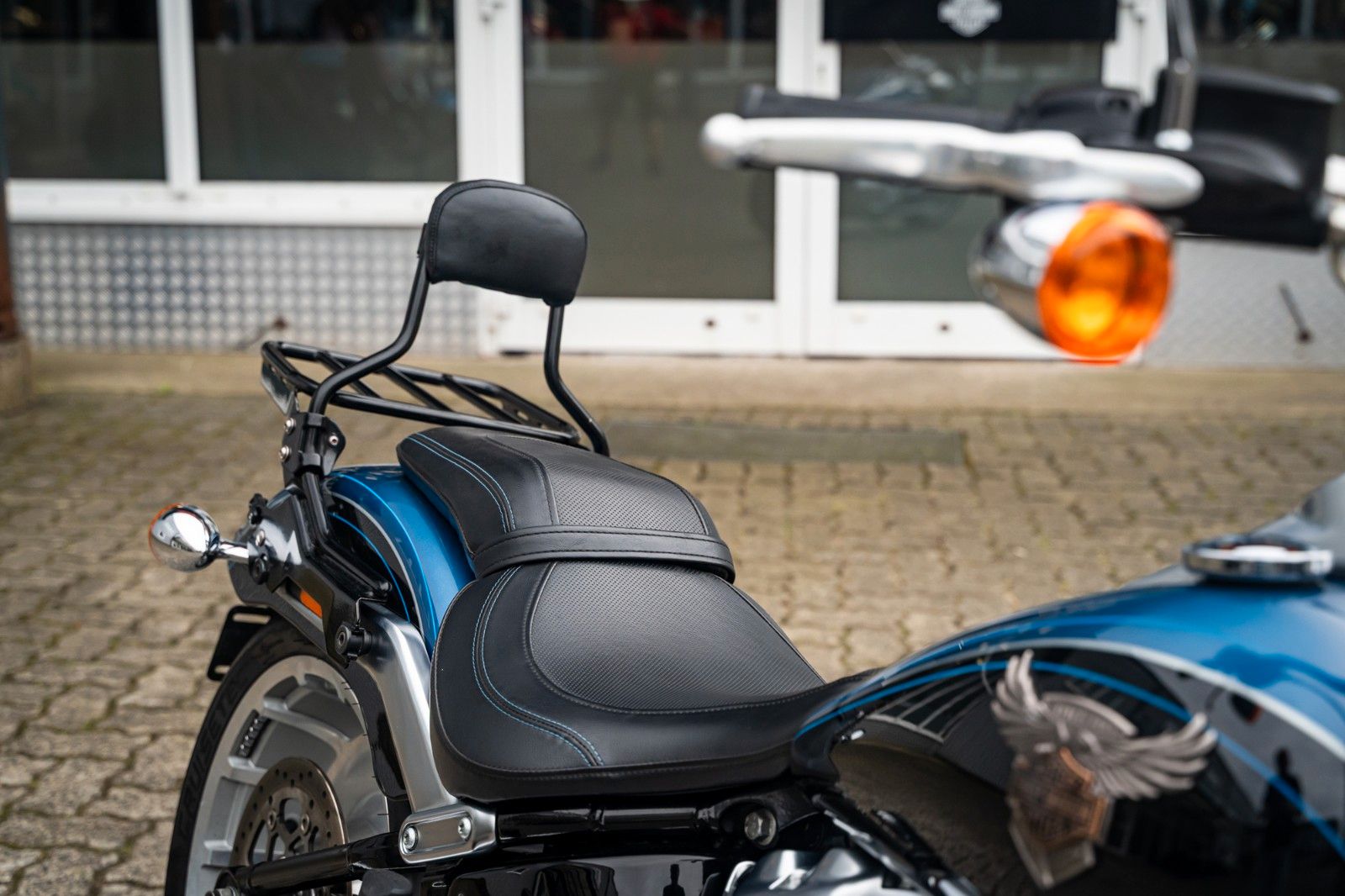 Fahrzeugabbildung Harley-Davidson FLFBS FAT BOY SOFTAIL 114 CUI ANV. JEKILL&HYDE