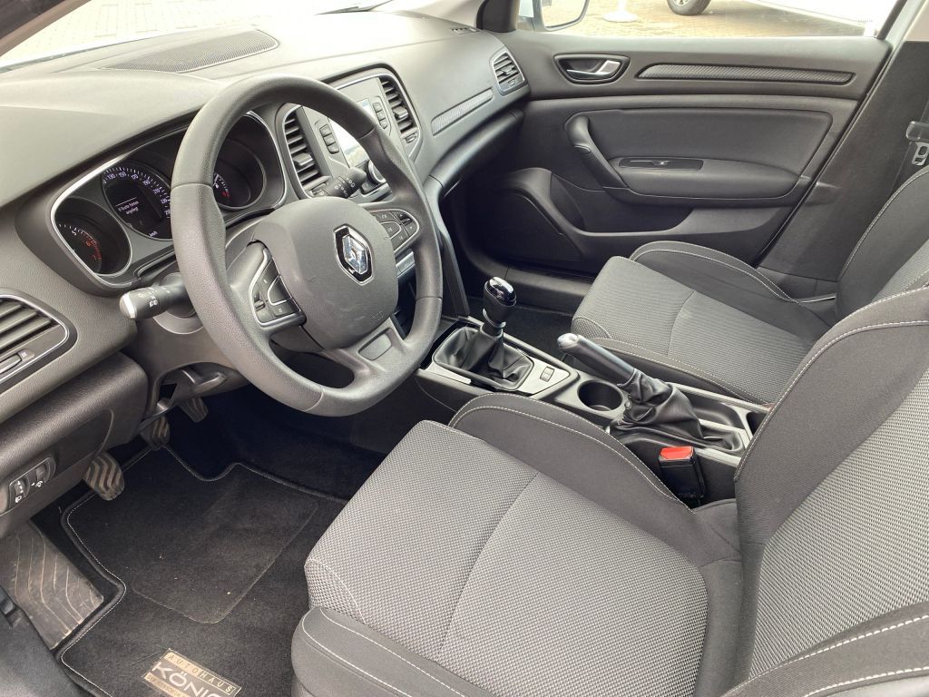 Fahrzeugabbildung Renault Megane TCe 115 GPF LIFE