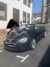 Volkswagen Eos 2.0 FSI Standard - Volkswagen Eos Standard mit Benzin-Antrieb