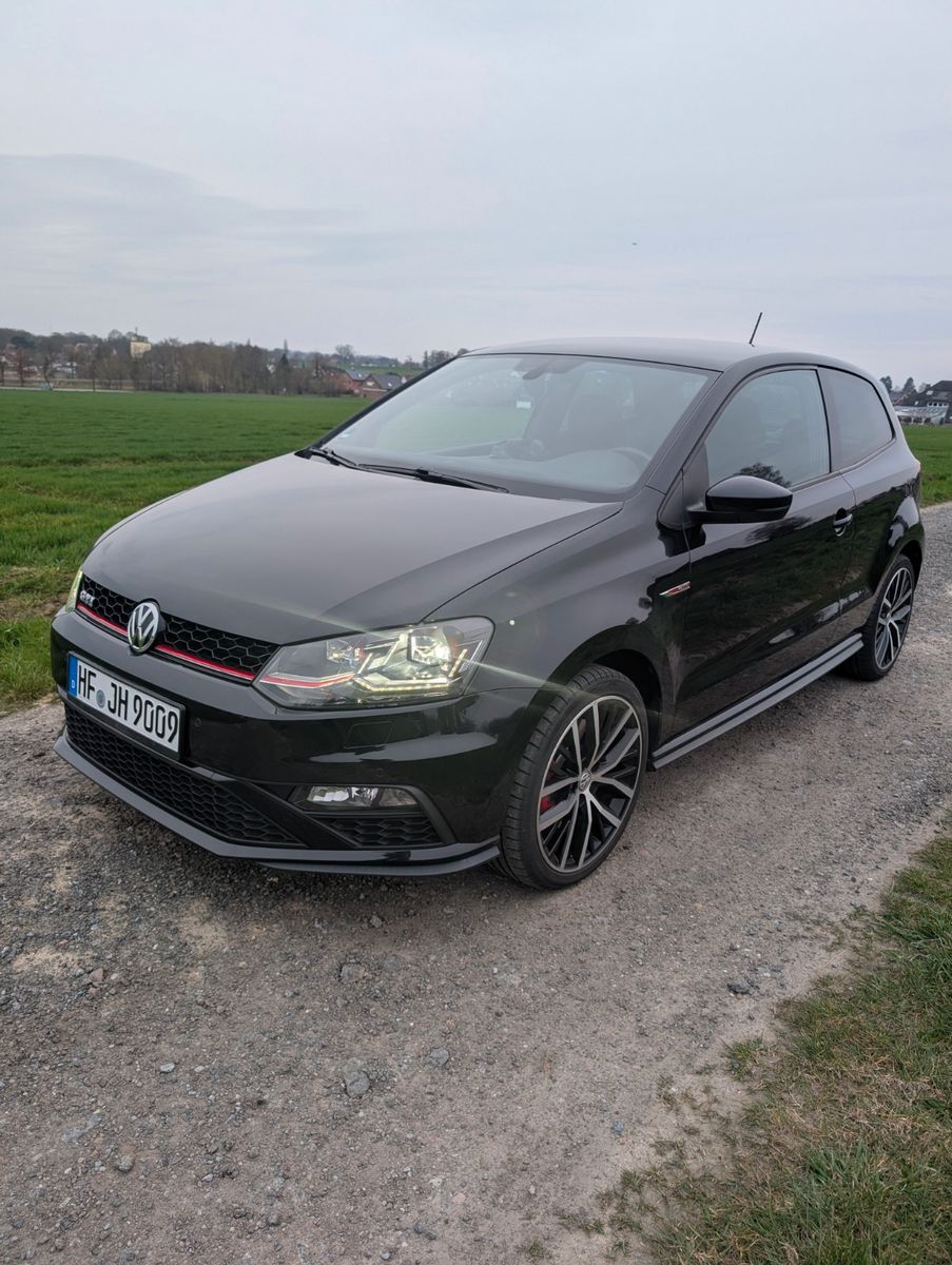 VW Polo