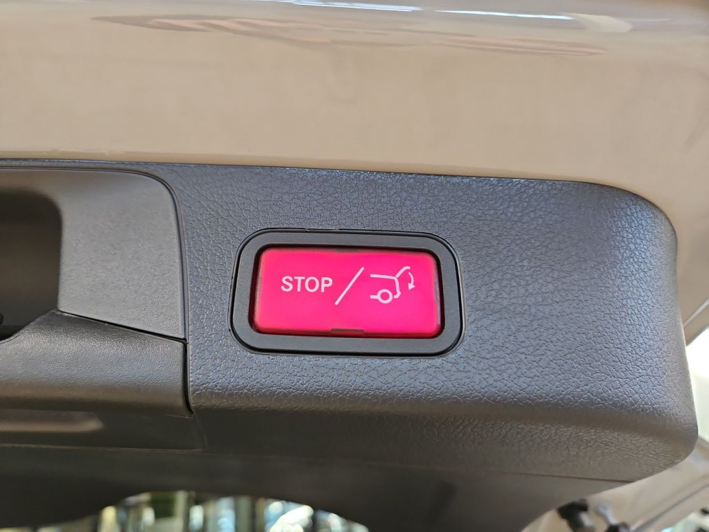 Fahrzeugabbildung Mercedes-Benz GLB 200 +AMG+EDITION+NIGHT+AHK+MULTIBEAM+WINTER+