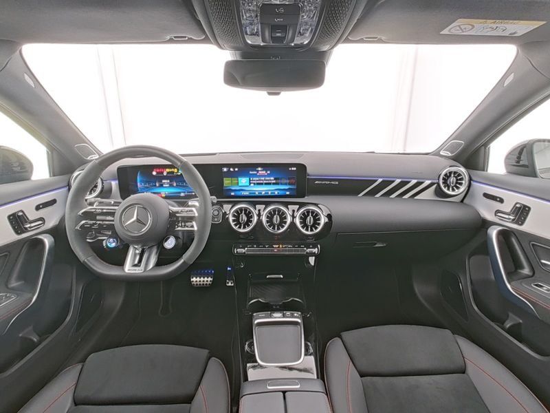 Fahrzeugabbildung Mercedes-Benz A 45 S 4M PANO+HUD+BURMESTER+NIGHT+360°+VMAX-270
