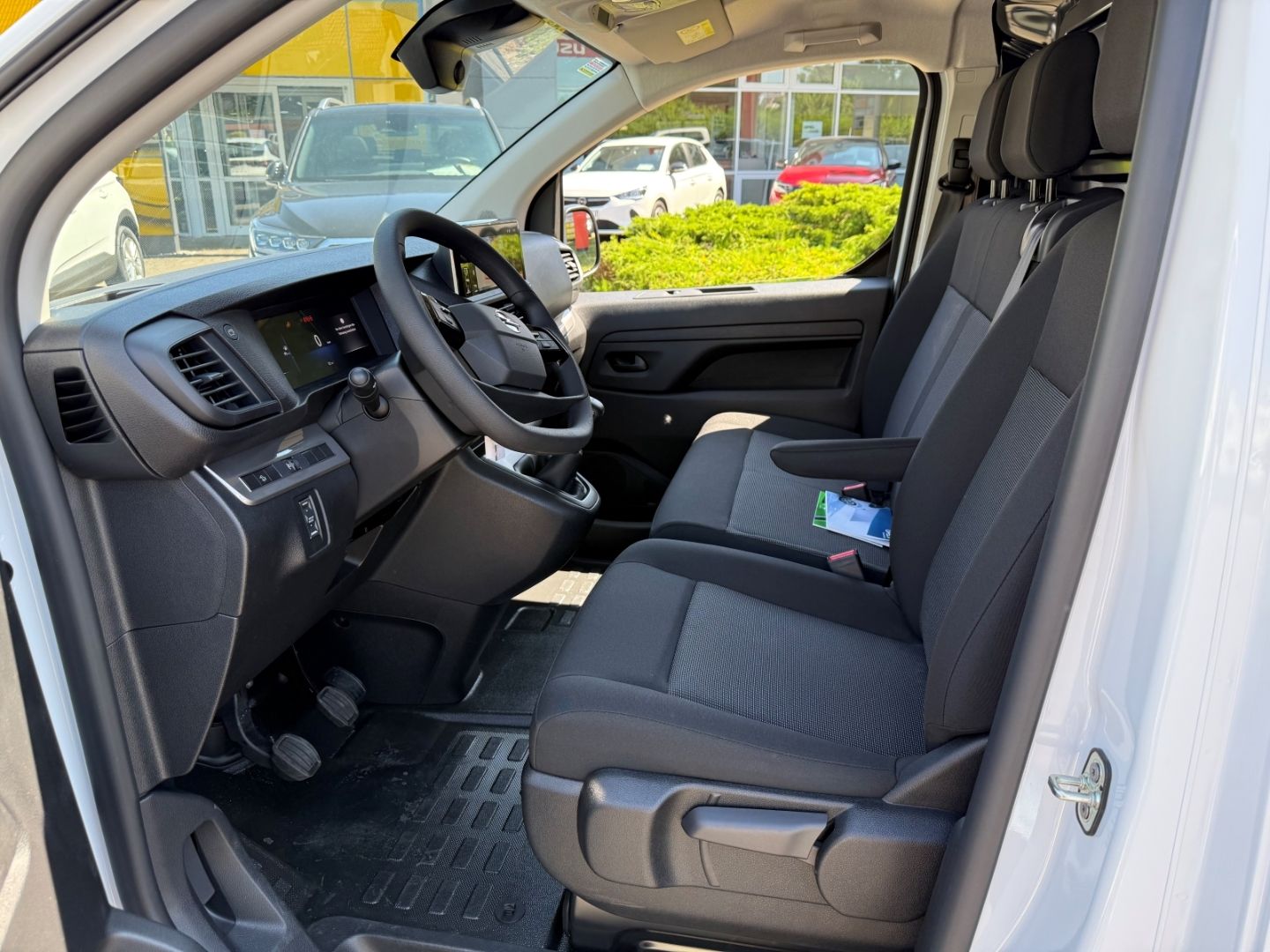 Fahrzeugabbildung Opel Vivaro Kasten Edition L2 2.0 Kamera+PDC+Carplay
