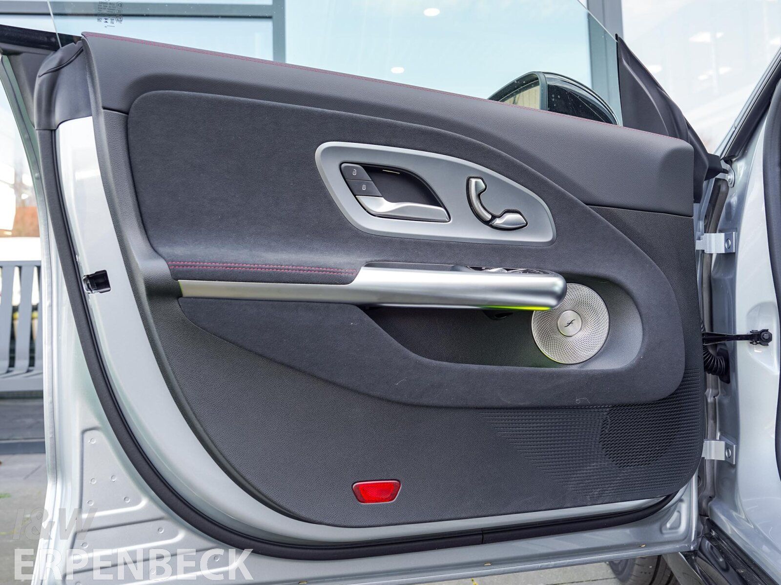 Fahrzeugabbildung Mercedes-Benz CLA 250+ EQ AMG Pano MB.Drive Distronic AHK FAP